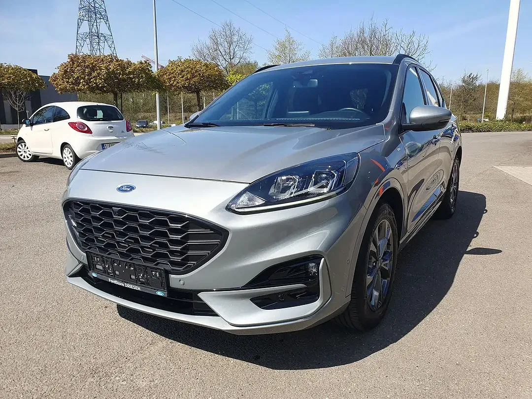 Ford Kuga - Thumbnail 2