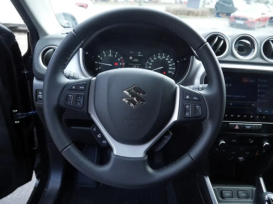 Suzuki Vitara - Thumbnail 11