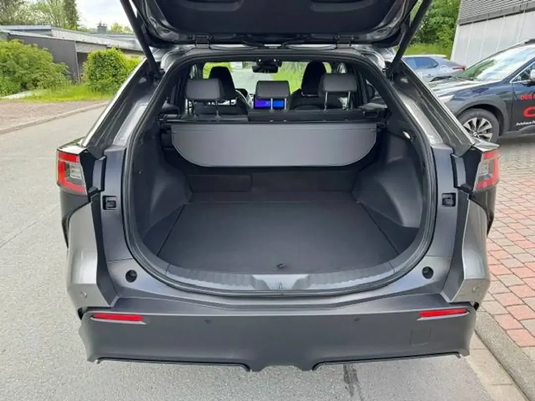 Subaru Solterra - Thumbnail 5