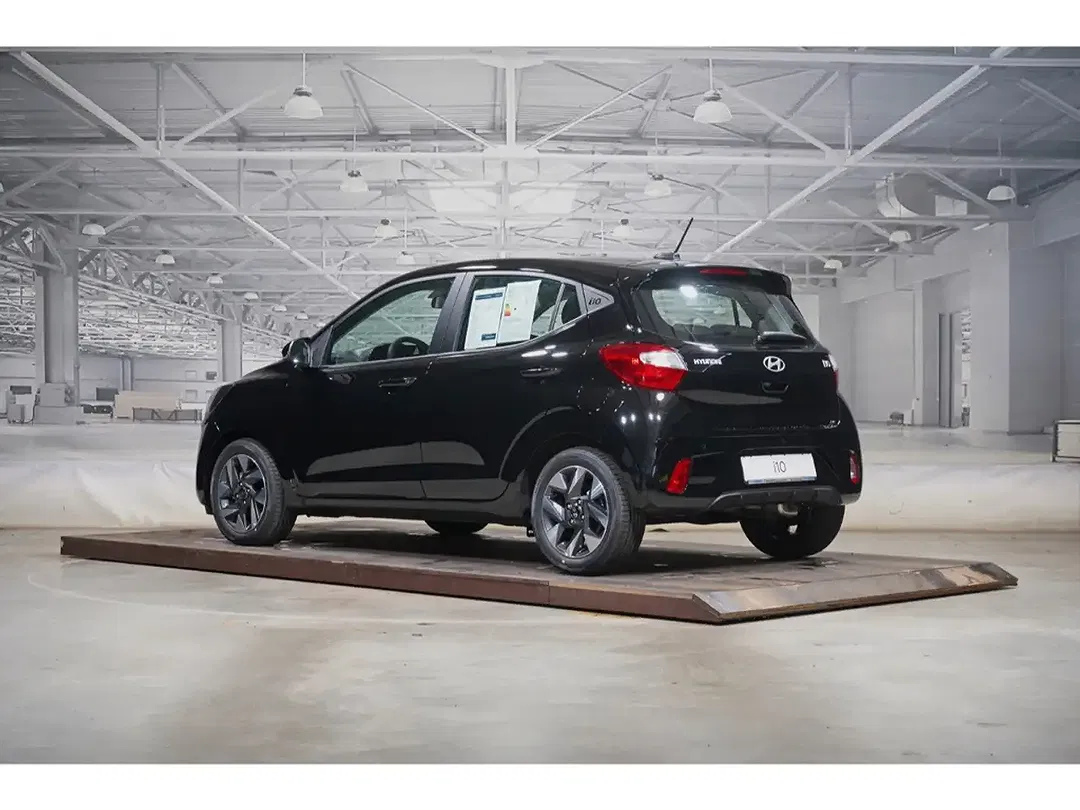 Hyundai i10 - Thumbnail 2
