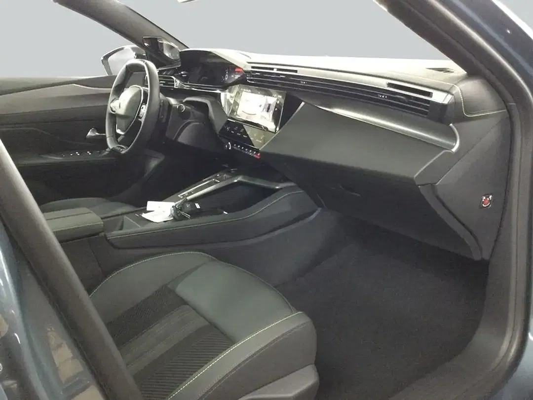Peugeot 308 - Thumbnail 11