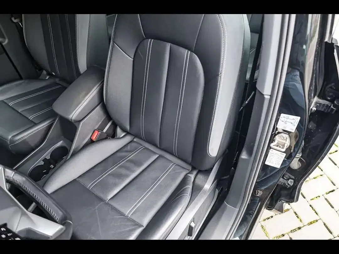 Audi Q4 e-tron - Thumbnail 12