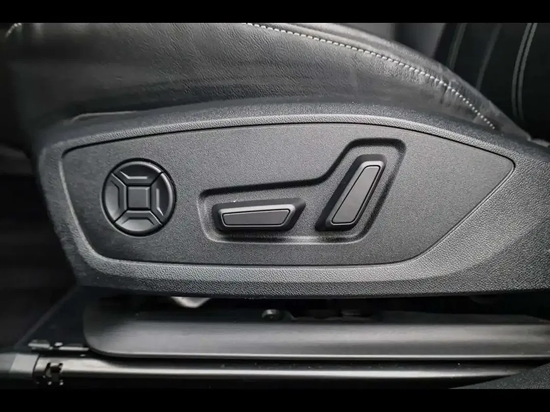 Audi Q4 e-tron - Thumbnail 13