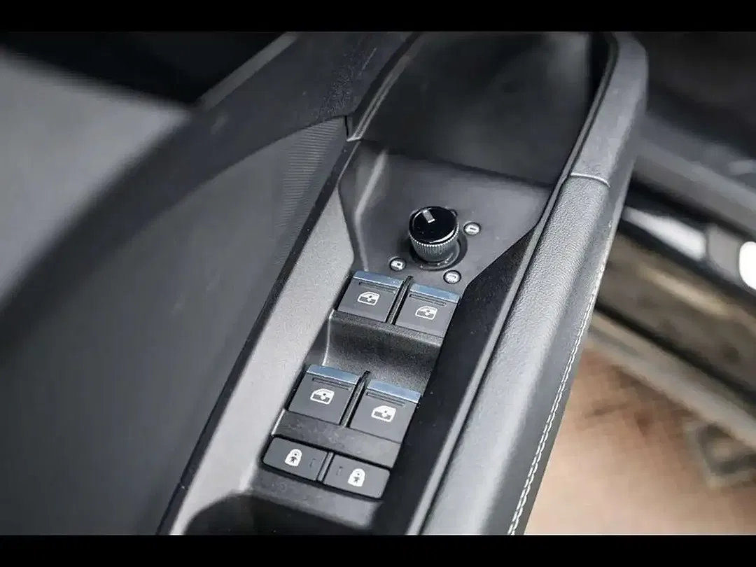 Audi Q4 e-tron - Thumbnail 15