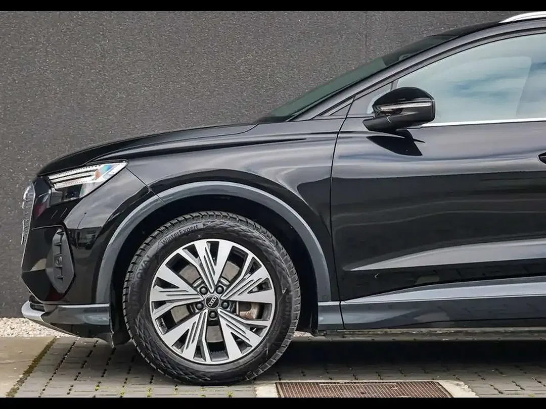 Audi Q4 e-tron - Thumbnail 8