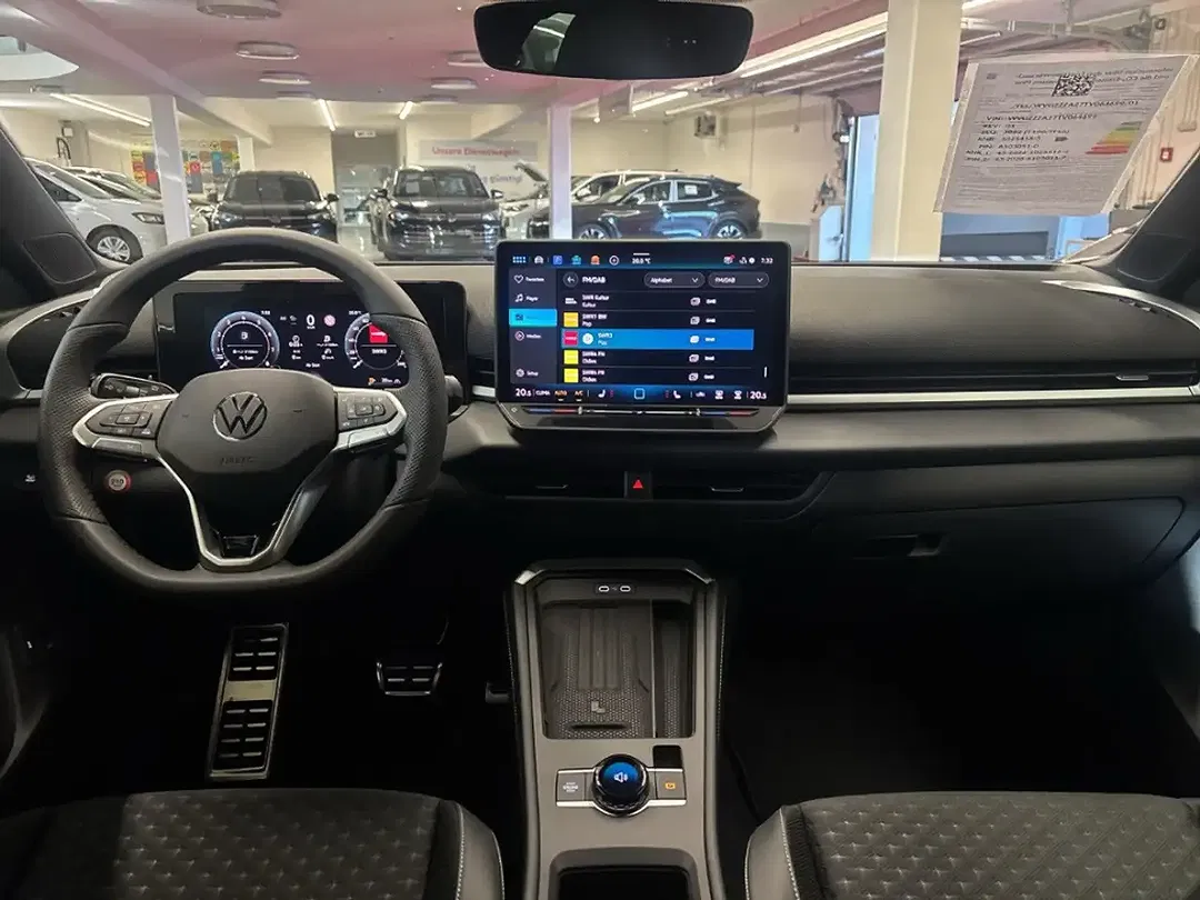 Volkswagen T-Roc - Thumbnail 7