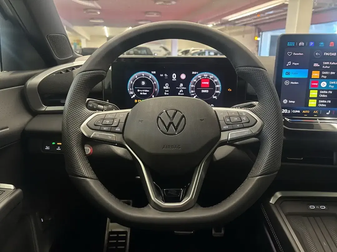 Volkswagen T-Roc - Thumbnail 8