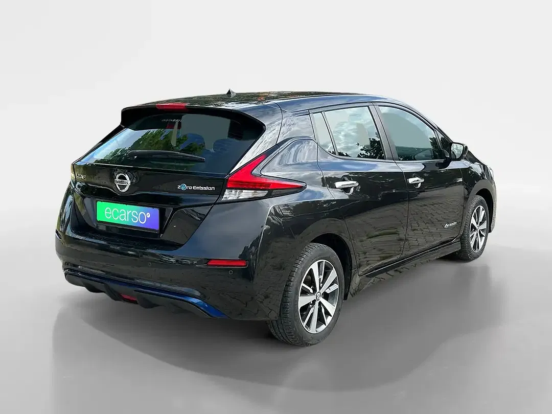 Nissan Leaf - Thumbnail 5