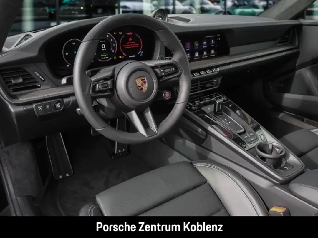 Porsche 992 - Thumbnail 4