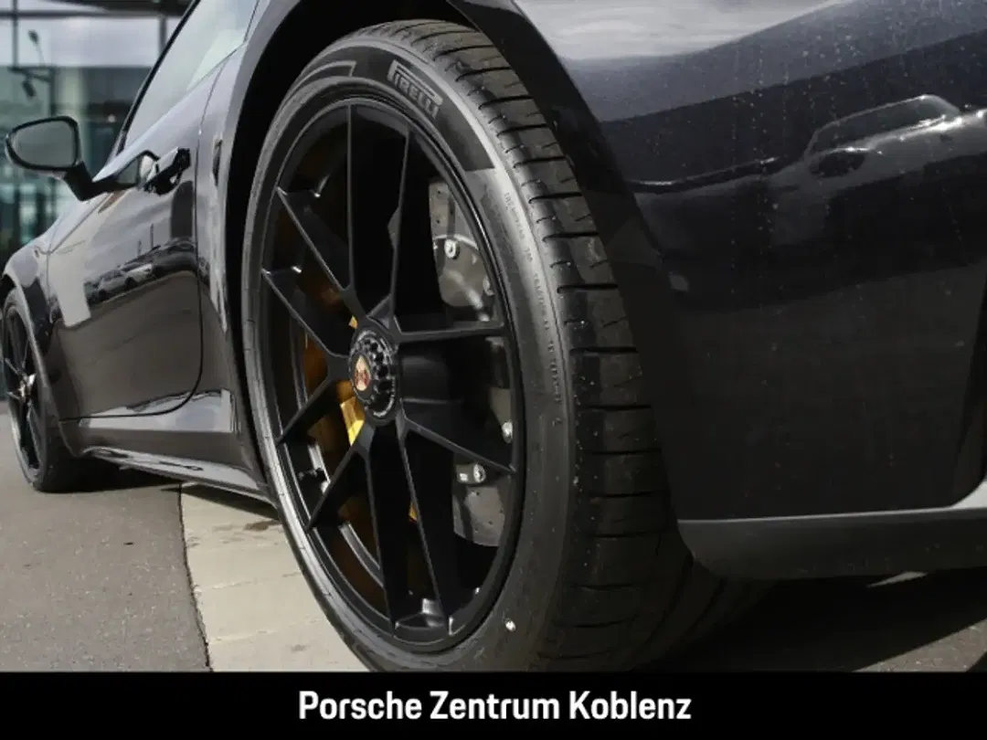 Porsche 992 - Thumbnail 8