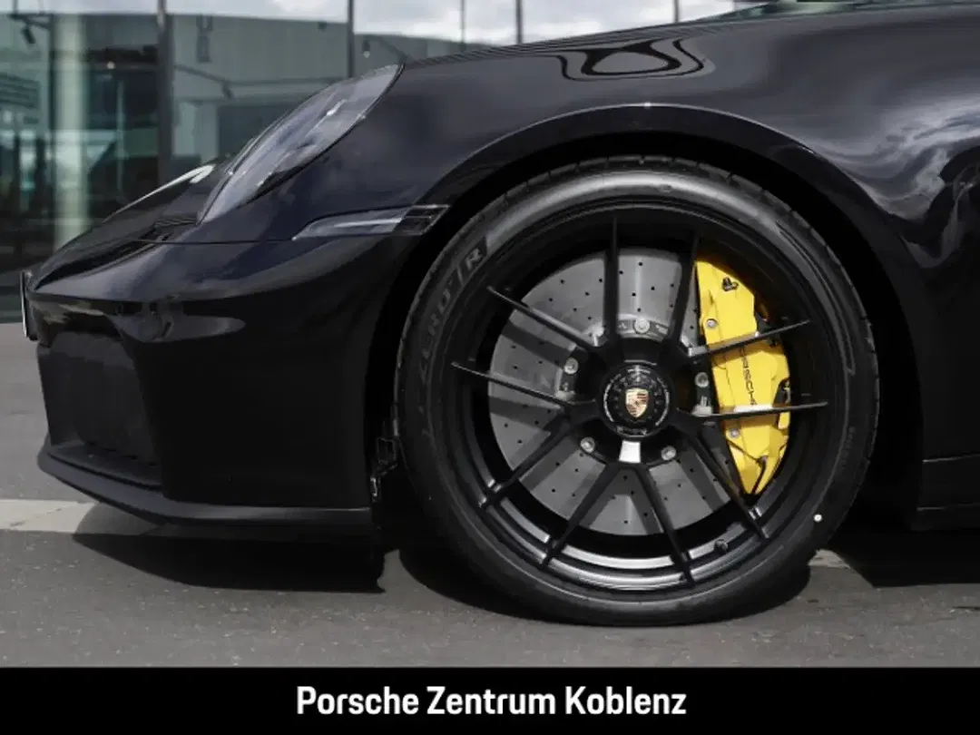 Porsche 992 - Thumbnail 9