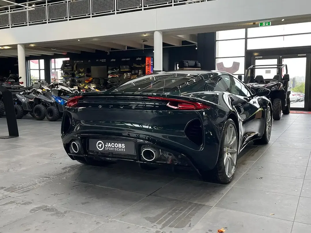 Lotus Emira - Thumbnail 4