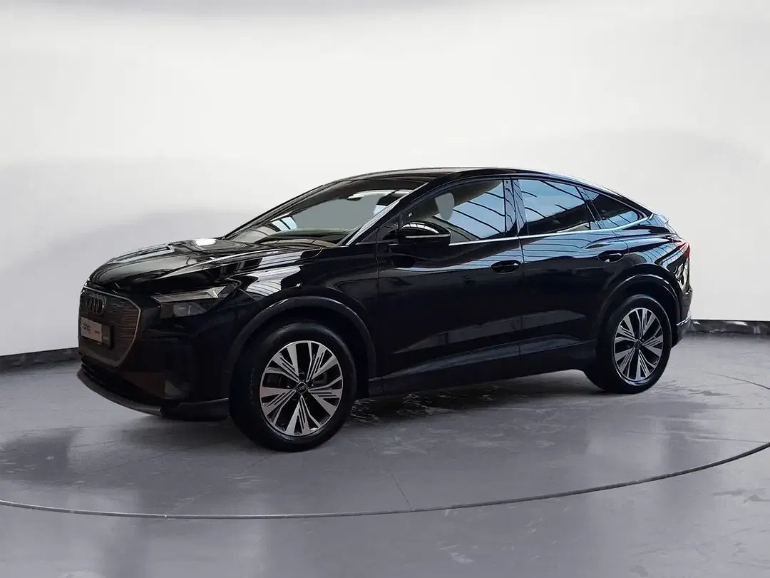 Audi Q4 e-tron - Thumbnail 1