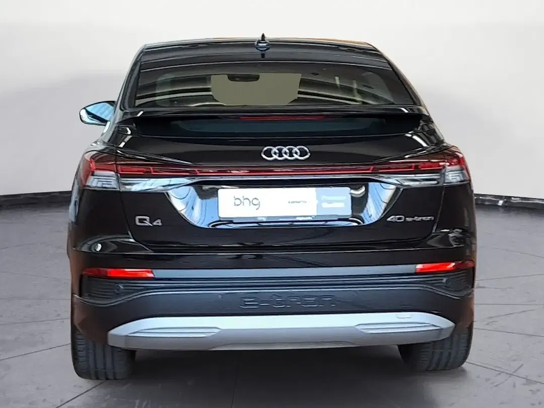 Audi Q4 e-tron - Thumbnail 8