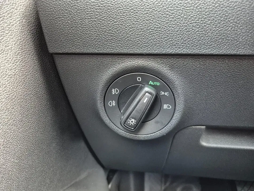Skoda Karoq - Thumbnail 14