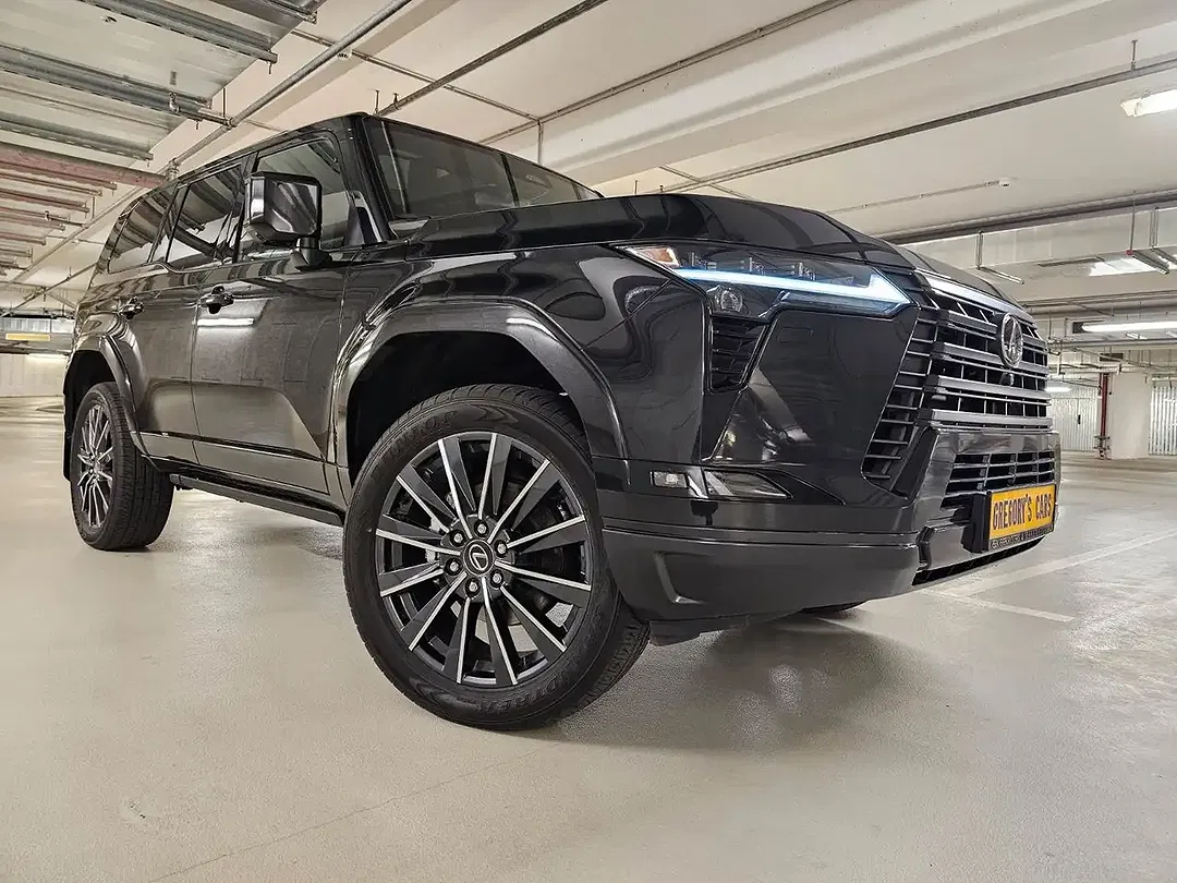 Lexus GX 550 - Thumbnail 2