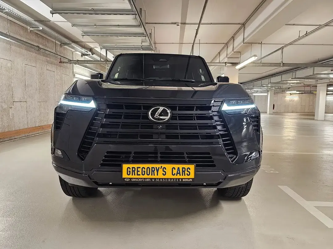 Lexus GX 550 - Thumbnail 3