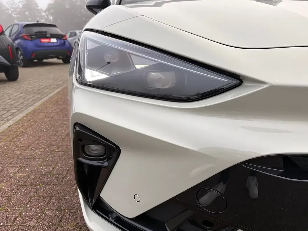 CUPRA Leon - Thumbnail 6
