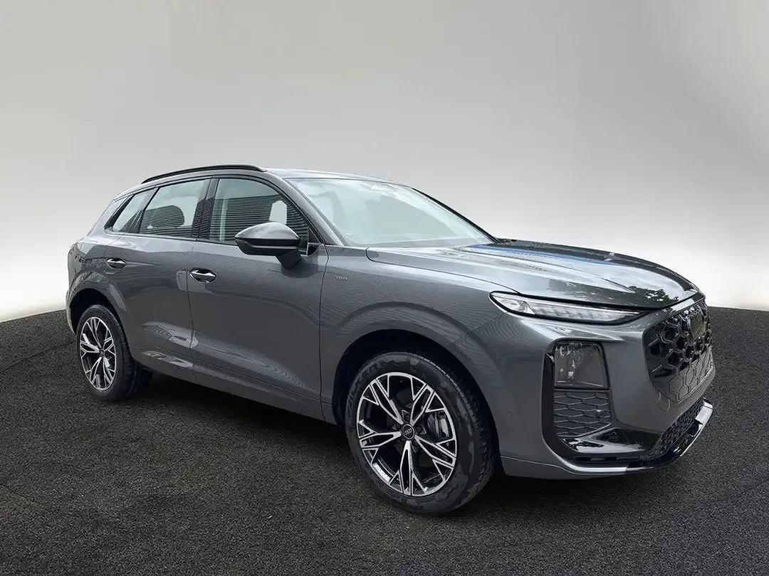 Audi Q3 - Thumbnail 6