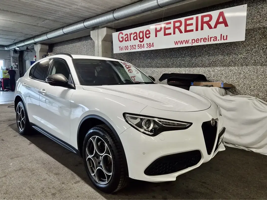 Alfa Romeo Stelvio - Thumbnail 1