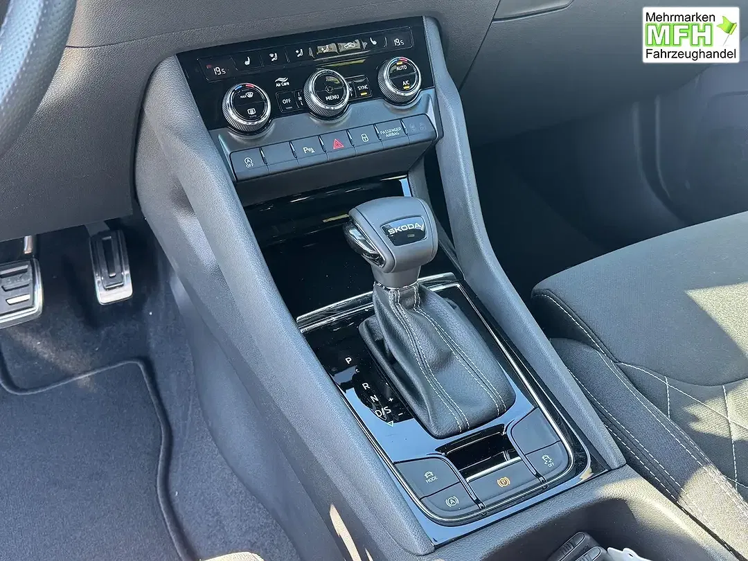 Skoda Karoq - Thumbnail 14