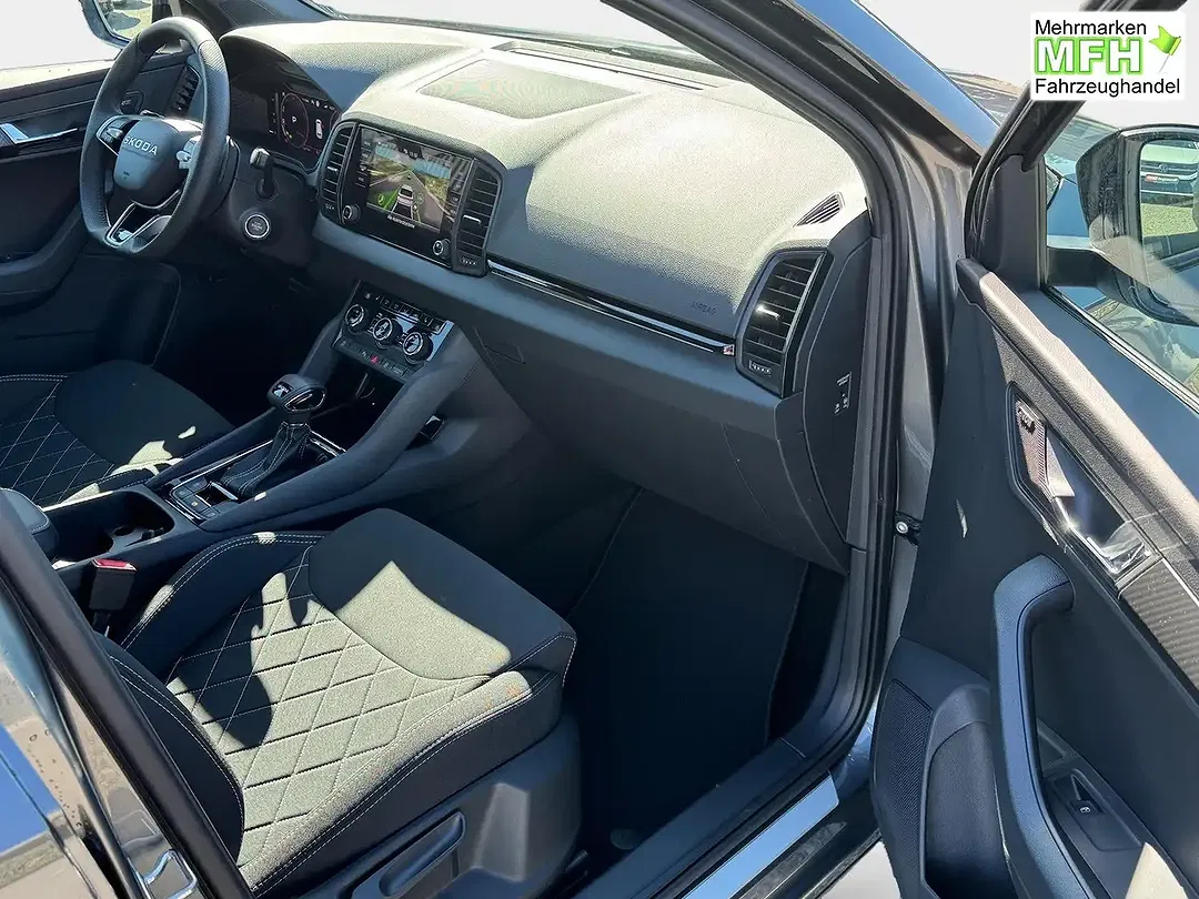 Skoda Karoq - Thumbnail 8