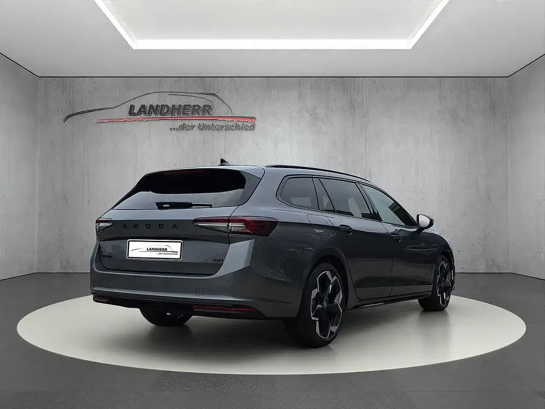 Skoda Superb - Thumbnail 3