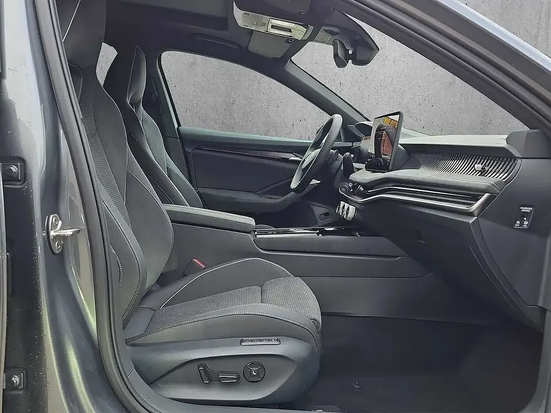Skoda Superb - Thumbnail 9
