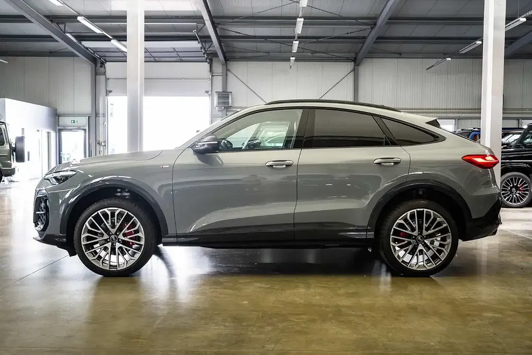 Audi Q5 - Thumbnail 10