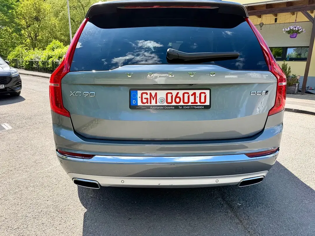 Volvo XC90 - Thumbnail 11