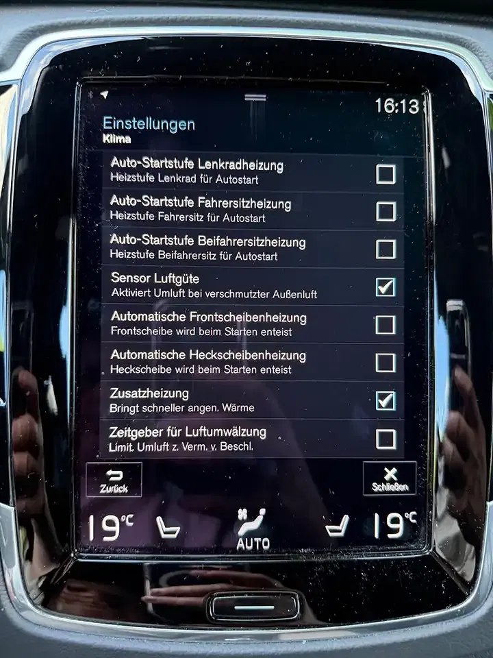 Volvo XC90 - Thumbnail 24