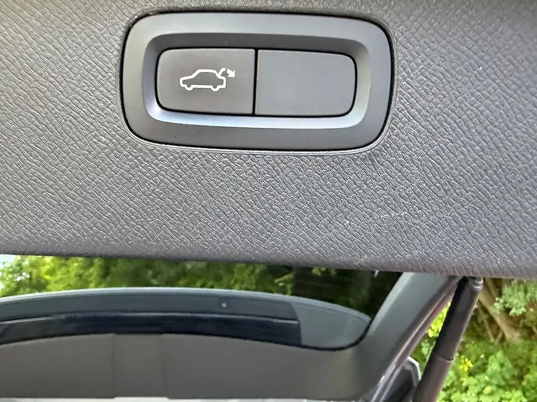 Volvo XC90 - Thumbnail 45