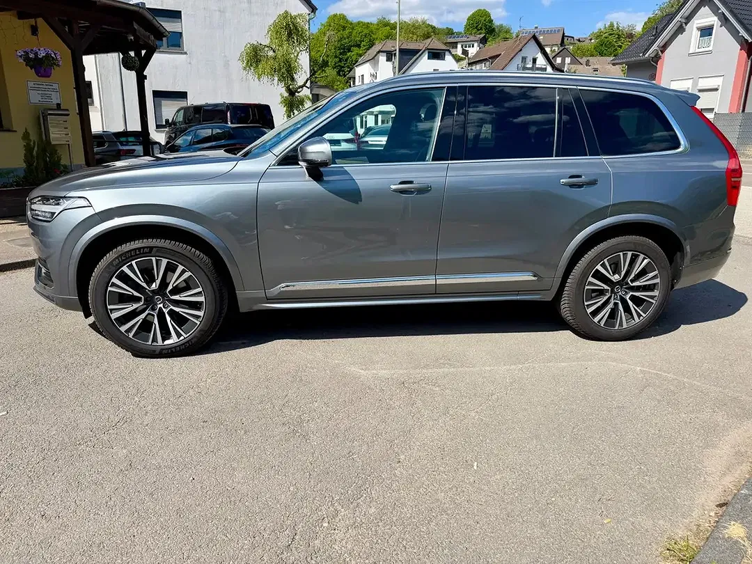 Volvo XC90 - Thumbnail 6