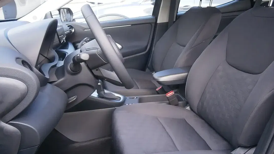 Mazda 2 - Thumbnail 10