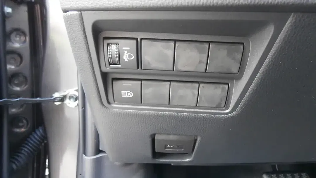 Mazda 2 - Thumbnail 11