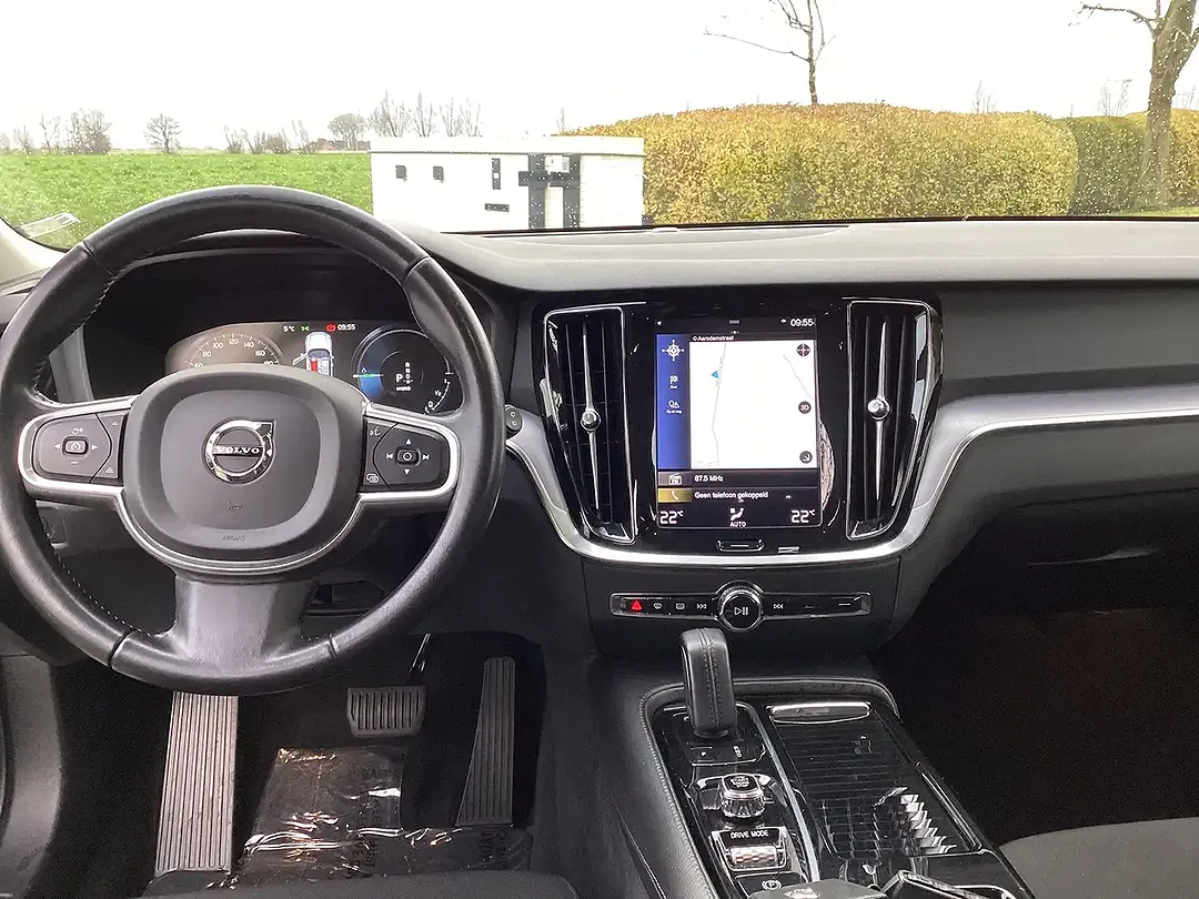 Volvo V60 - Thumbnail 2