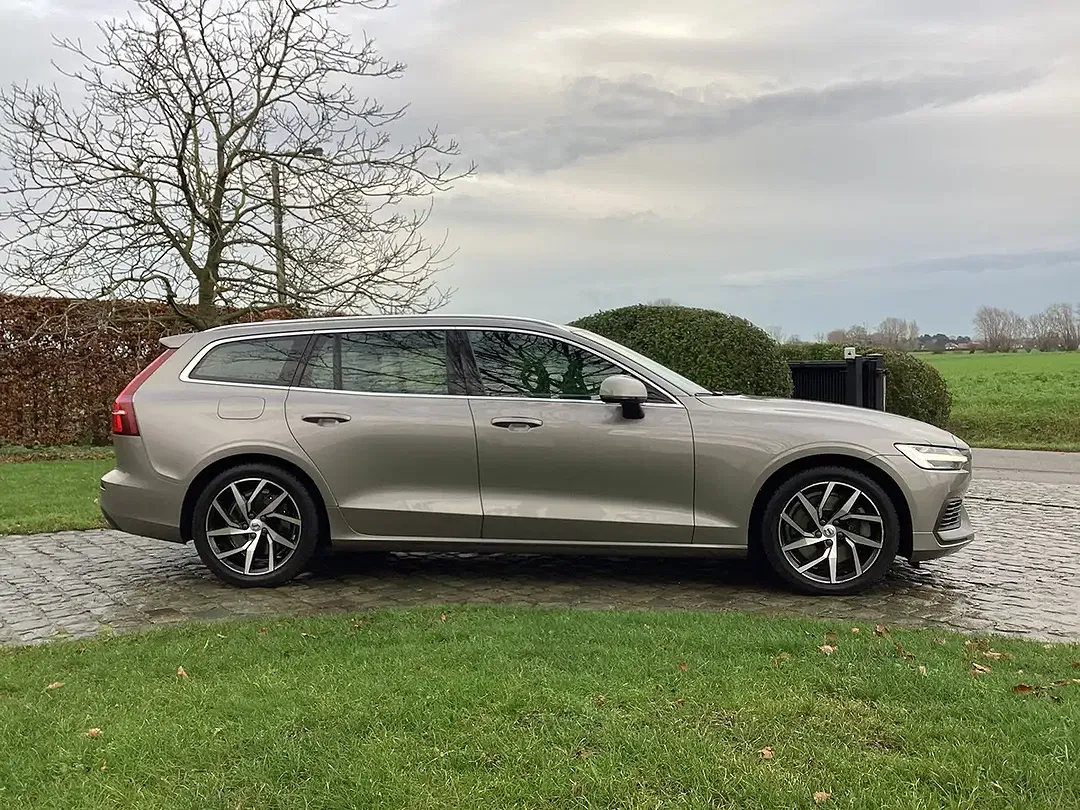 Volvo V60 - Thumbnail 4