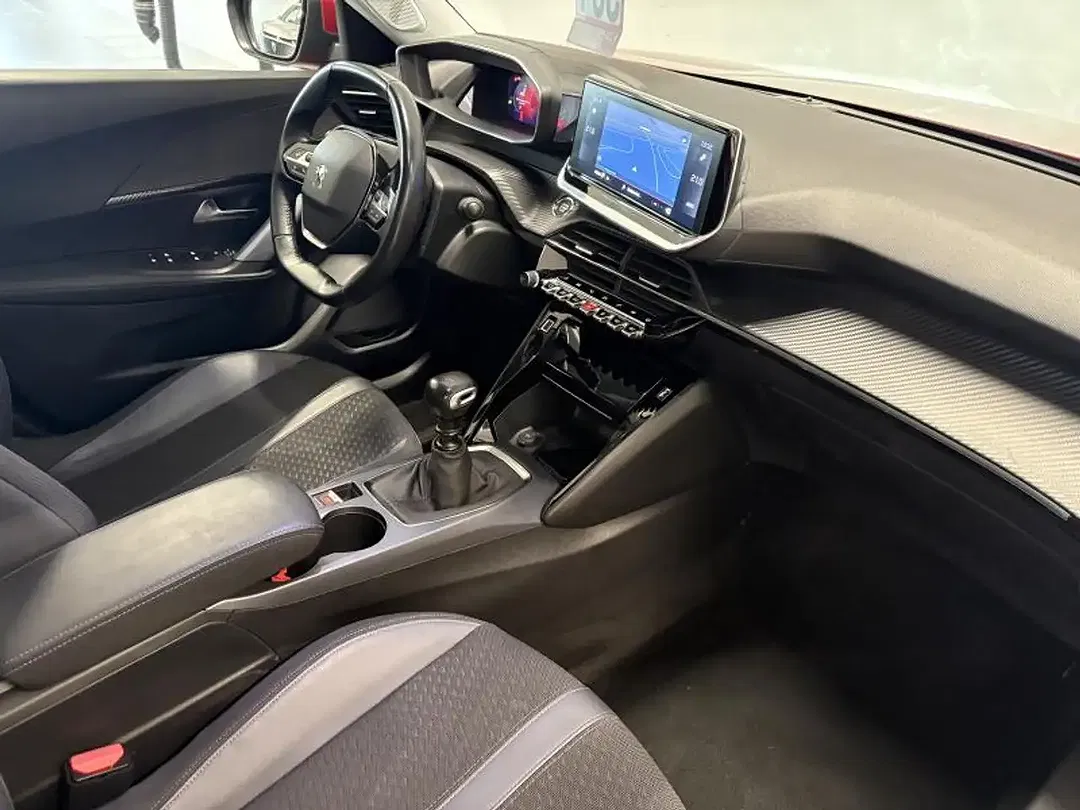 Peugeot 2008 - Thumbnail 2