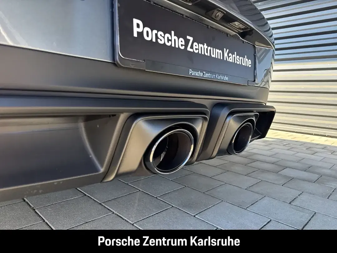 Porsche 992 - Thumbnail 12
