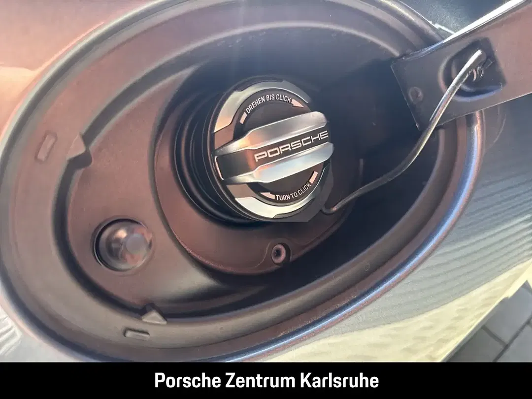 Porsche 992 - Thumbnail 13