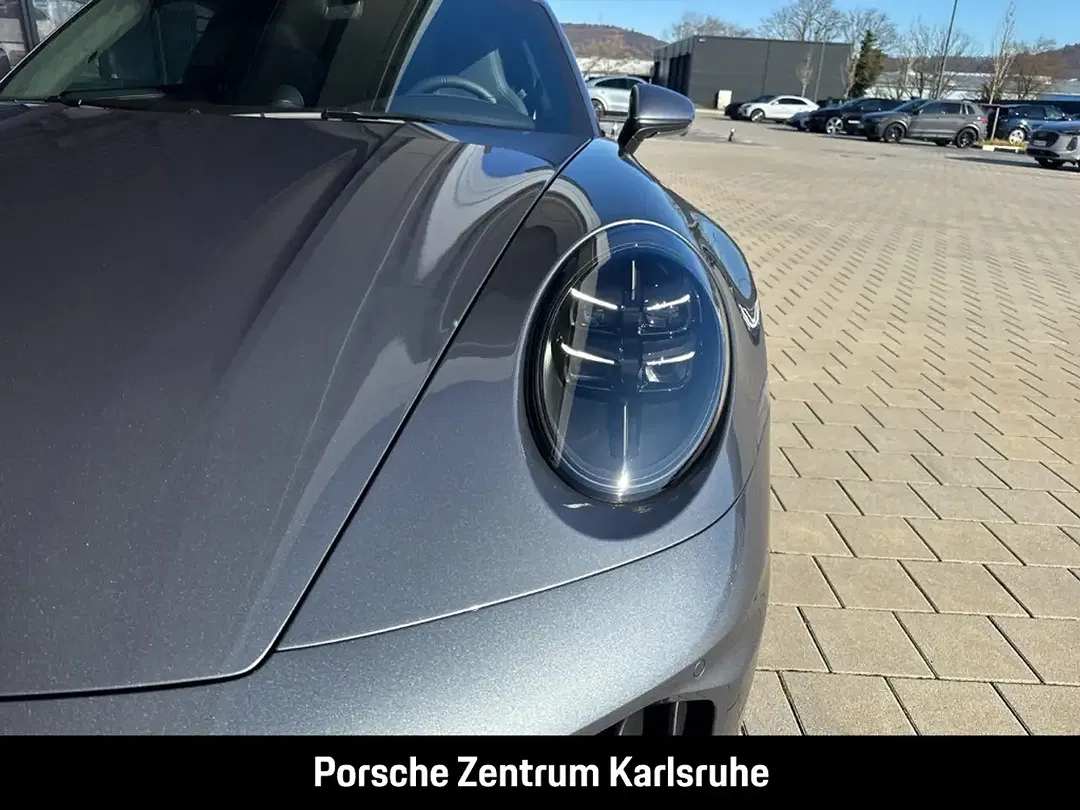 Porsche 992 - Thumbnail 9