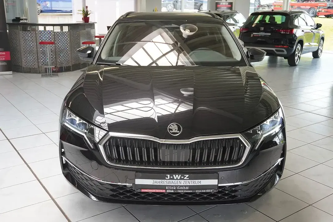 Skoda Octavia - Thumbnail 2