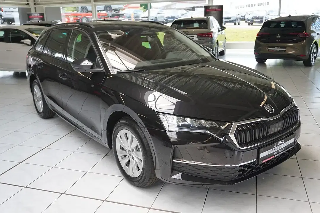 Skoda Octavia - Thumbnail 3
