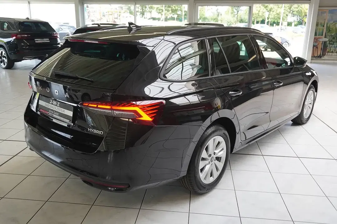 Skoda Octavia - Thumbnail 6