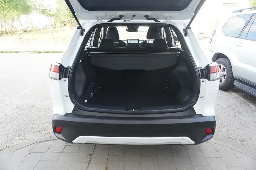 Toyota Corolla Cross - Thumbnail 4
