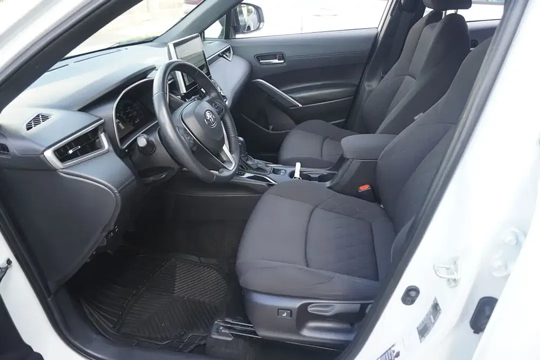 Toyota Corolla Cross - Thumbnail 9