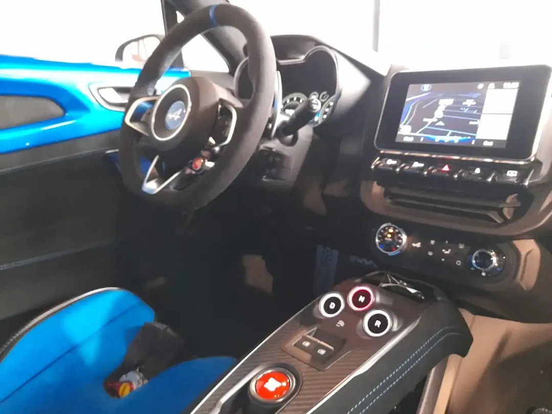 Alpine A110 - Thumbnail 12