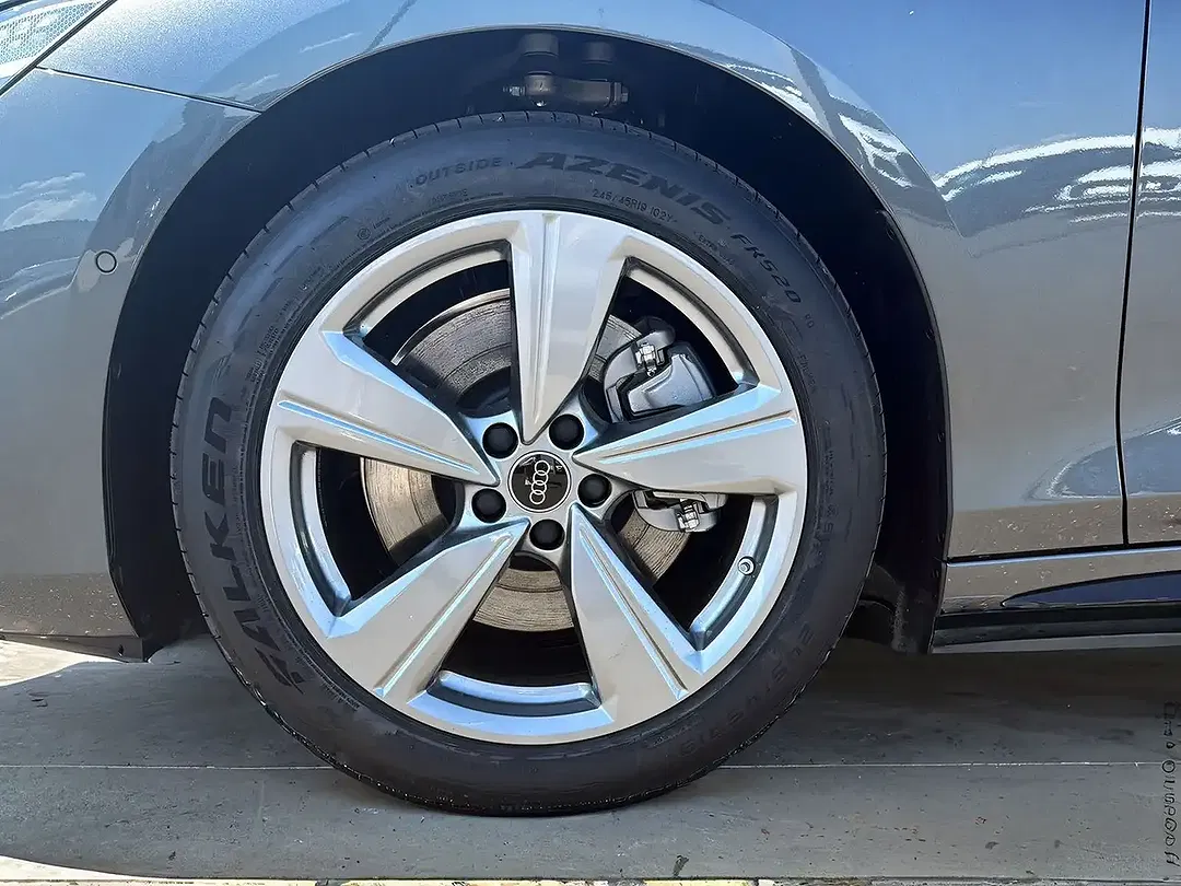 Audi A6 - Thumbnail 4