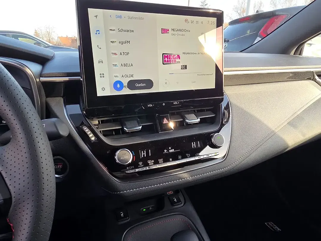 Toyota Corolla - Thumbnail 12