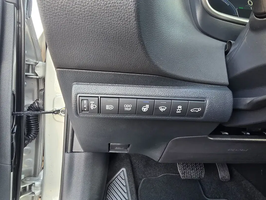 Toyota Corolla - Thumbnail 15